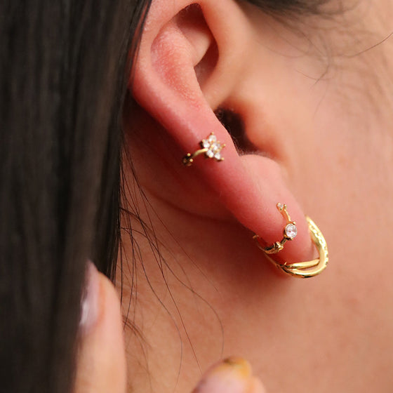 Dainty cubic flower huggie earring-2